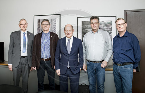 BM Scholz trifft Betriebsratsvorsitzende der Braunkohleunternehmen