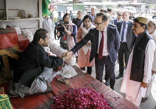 BM Maas besucht Pakistan