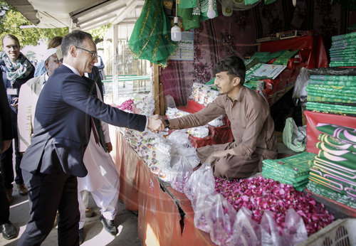 BM Maas besucht Pakistan