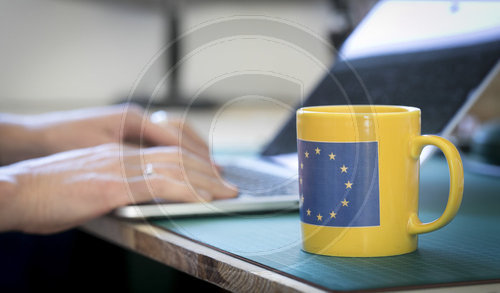 Tasse mit der Flagge Europas