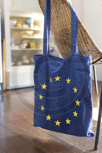 Einkaufstasche mit der Flagge Europas