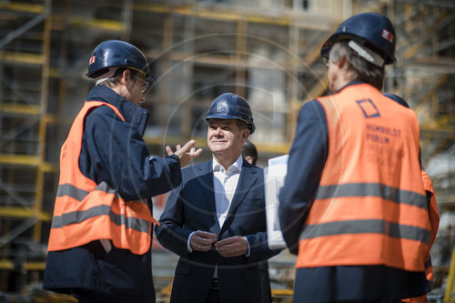 Olaf Scholz besucht Humboldt-Forum