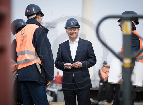 Olaf Scholz besucht Humboldt-Forum