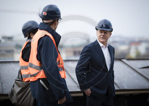 Olaf Scholz besucht Humboldt-Forum