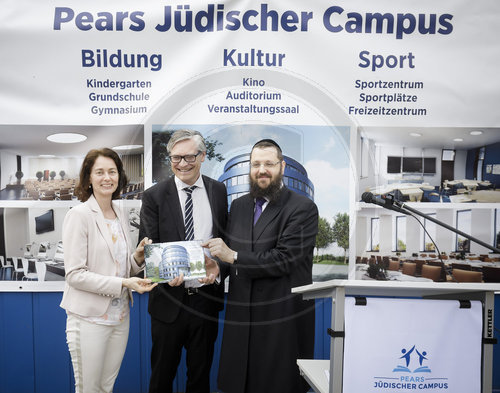 BM Barley besucht Baustelle des Pears Juedischen Campus