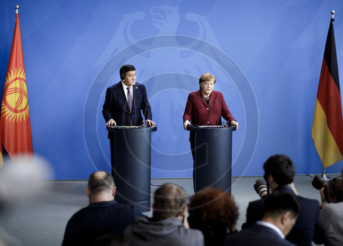 Bundeskanzlerin Angela Merke trifft Sooronbaj Jeenbekov, Praesident der Kirgisischen Republik
