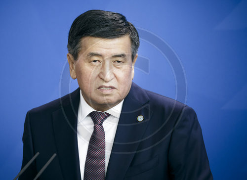 Sooronbaj Jeenbekov, Praesident der Kirgisischen Republik