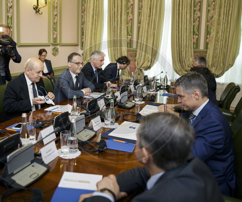 BM Maas reist in die Ukraine