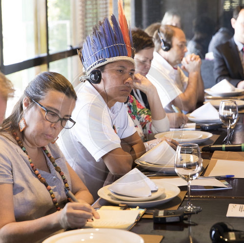 Bundesentwicklungsminister Gerd Mueller, CSU, trifft NGO-Vertreter der indigenen Bevoelkerung