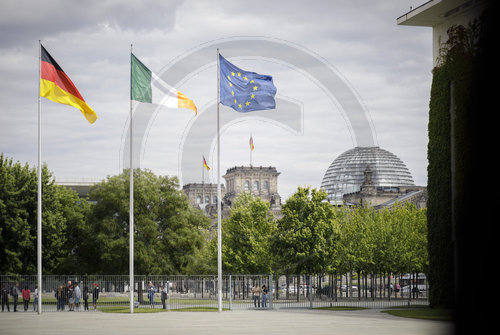 Merkel empfaengt Michael D. Higgins