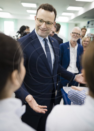 BM Spahn reist in den Kosovo