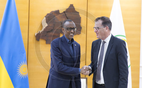 Bundesentwicklungsminister Gerd Mueller, CSU und Kagame