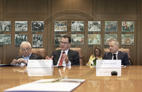 Gerd Mueller, Entwicklungsminister in Bonn