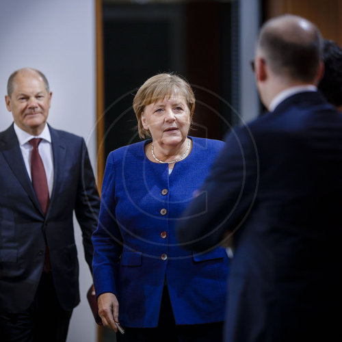 Olaf Scholz, Angela Merkel