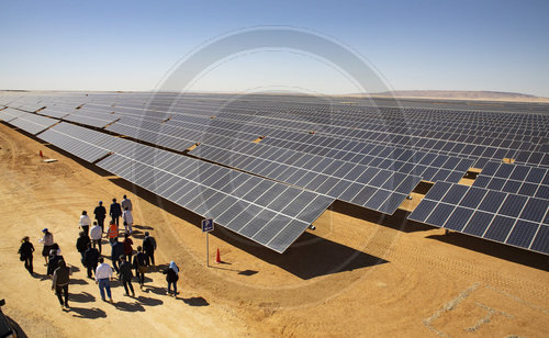 Mitarbeiter des Benban Solarparks