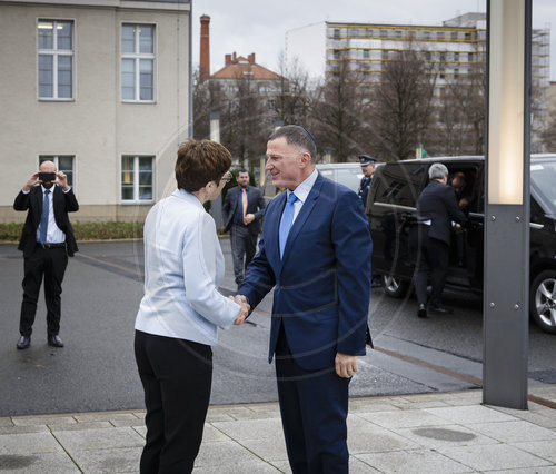 Annegret Kramp-Karrenbauer tifft Yuli Yoel Edelstein