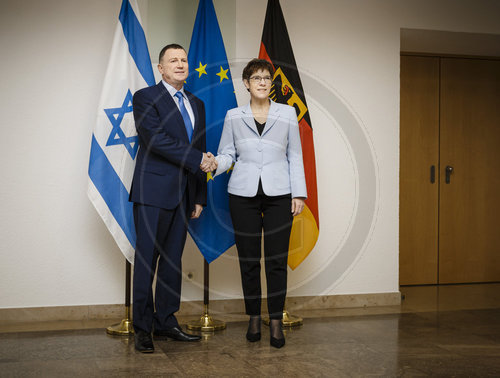 Annegret Kramp-Karrenbauer tifft Yuli Yoel Edelstein