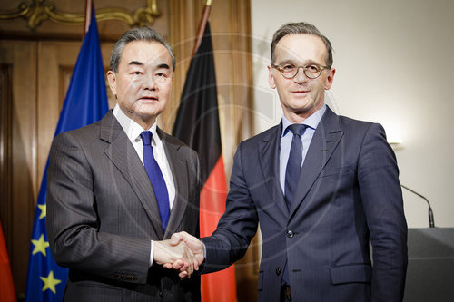 BM Maas trifft CHN AM Wang Yi