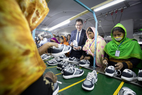 Bundesentwicklungsminister Gerd Mueller, CSU, in Bangladesch