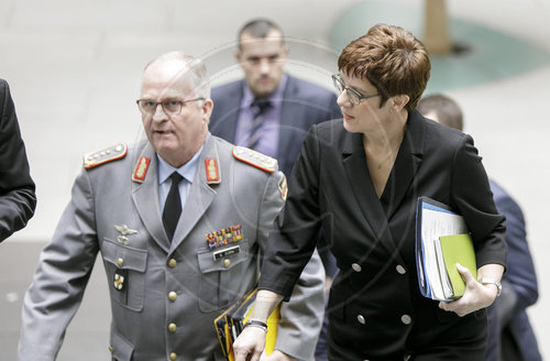 Bundesverteidigungsministerin Annegret Kramp-Karrenbauer