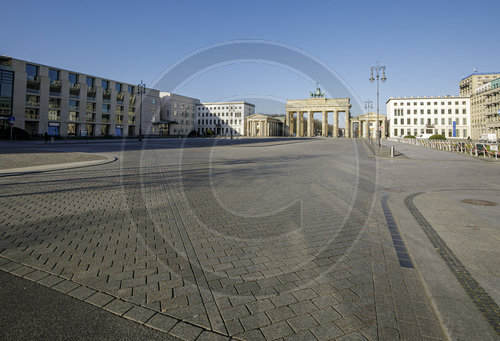 Der leere Pariser Platz vor dem Brandenburger Tor.