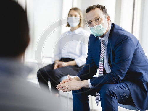 BM Spahn besucht Uniklinik Duesseldorf