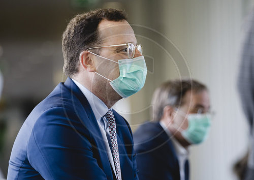 BM Spahn besucht Uniklinik Duesseldorf