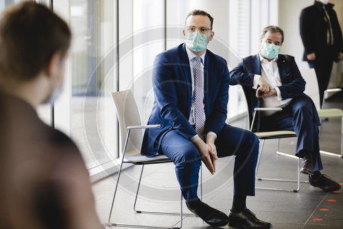 BM Spahn besucht Uniklinik Duesseldorf