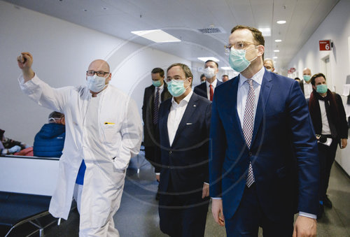 BM Spahn besucht Uniklinik Duesseldorf