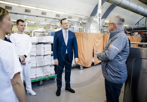 BM Spahn besucht Uniklinik Duesseldorf