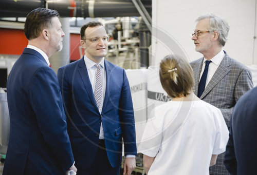 BM Spahn besucht Uniklinik Duesseldorf