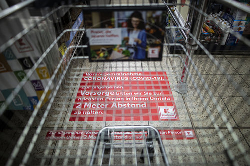 Einlassbeschraenkung am Supermarkt