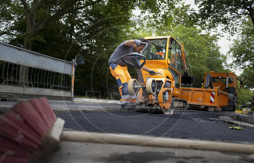 Fahrbahnerneuerung