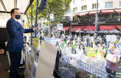 Gesundheitsminister Jens Spahn bei Verdi-Demo