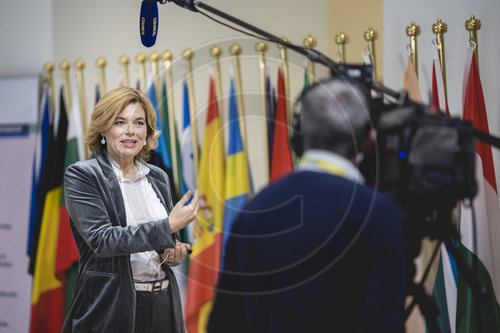 Julia Kl‚àö‚àÇckner leitet EU Agrarrat in Luxemburg