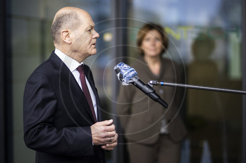 Olaf Scholz besucht BASF und Biontech