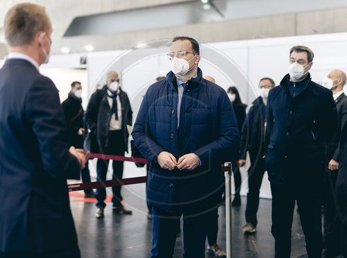 Spahn besucht Impfzentrum in Nuernberg