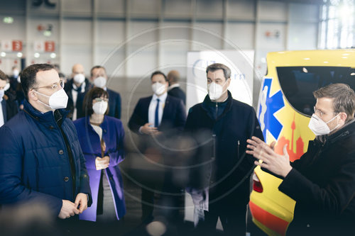 Spahn besucht Impfzentrum in Nuernberg