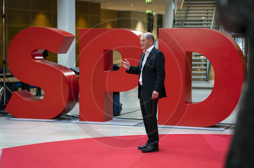 Scholz bei SPD Debattencamp