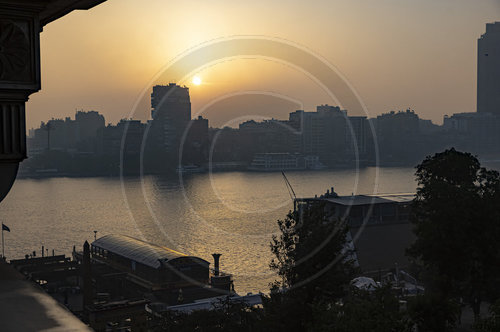 Blick ueber den Nil in Kairo