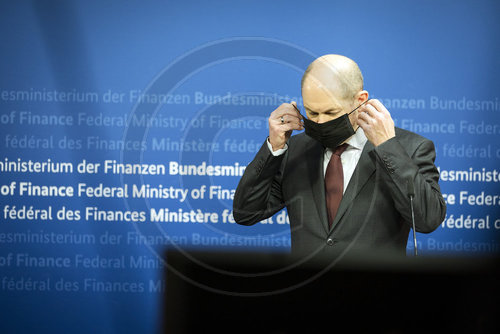 BM Scholz Doorstep zum ECOFIN-Treffen