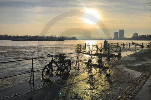 Hochwasser und Frost