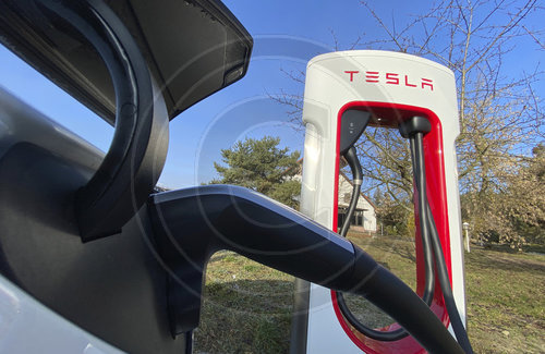 Tesla Supercharger