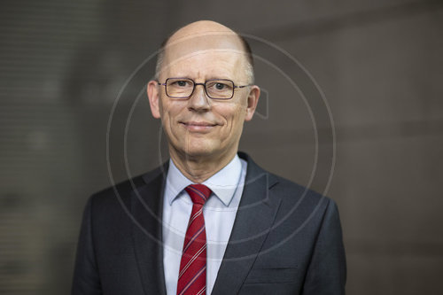 Dr.-Ing. Johannes Schmidt
Vorstandsvorsitzender
INDUS Holding AG