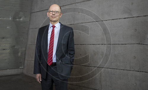 Dr.-Ing. Johannes Schmidt
Vorstandsvorsitzender
INDUS Holding AG