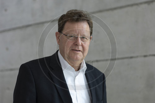 Prof. Manfred Grundke,