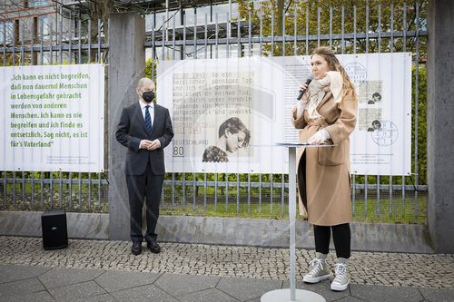 Bundesfinanzminister Scholz bei Aussetellungseroeffnung Sophie Scholl