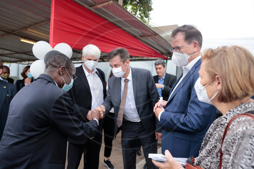 Bundesentwicklungsminister Gerd Mueller, CSU,  mit dem Gesundheitsminister Togos, Prof. Moustafa Mijiyawa
