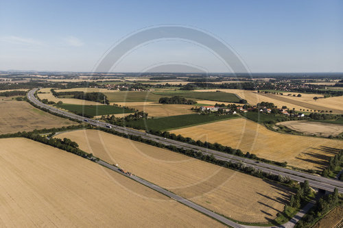 Autobahn bei Groeditz in Sachsen