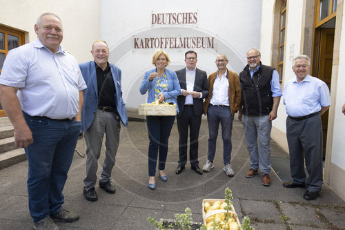 Bundeslandwirtschaftsministerin Julia Kloeckner im Kartoffelmuseum